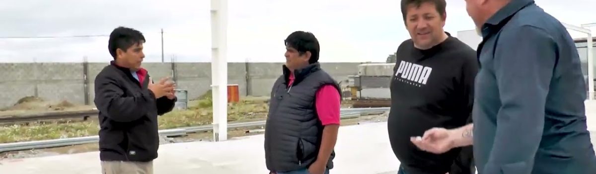 CLAUDIO-VIDAL-RECORRIÓ-LA-OBRA-DE-LA-ESCUELITA-DEL-VIENTO-DE-RÍO-GALLEGOS