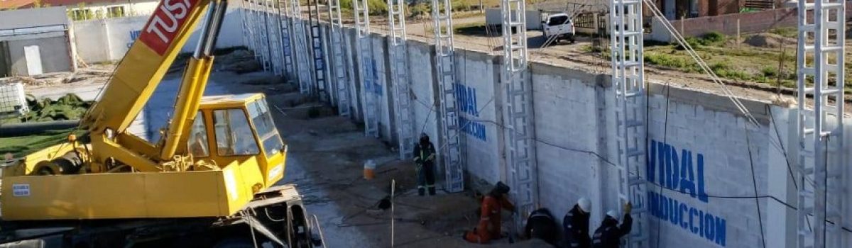 Camping petrolero polideporti columna