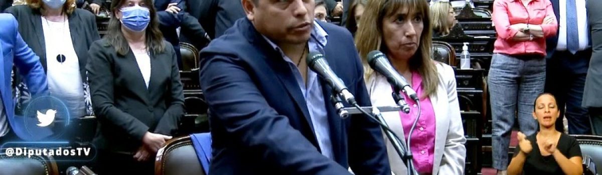 Claudio Vidal jurando diputado 2021