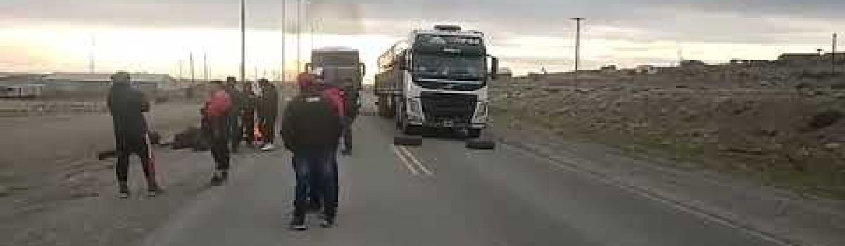 Corte-de-Ruta-por-trabajadores-de-la-empresa-Jomar