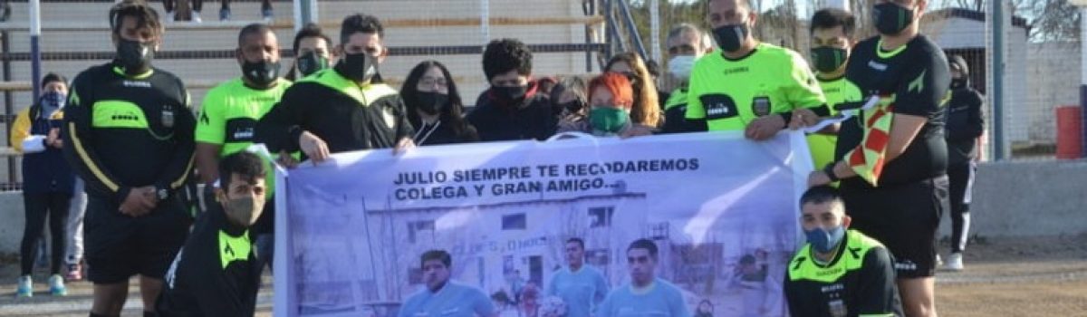 Homenaje árbitro Julio Benítez