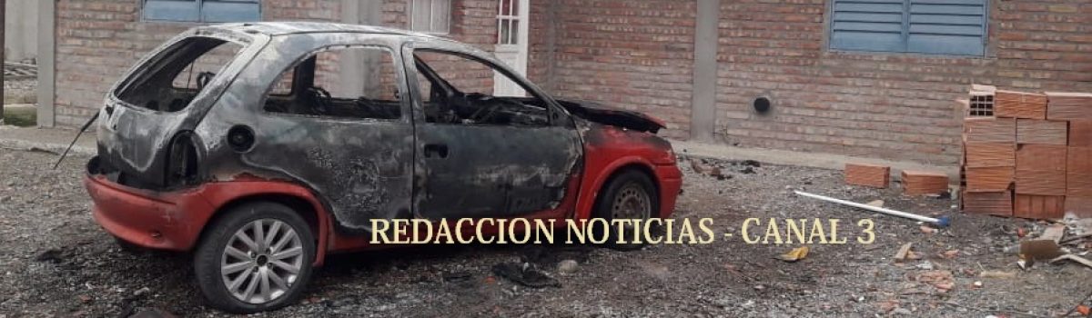 Incendio coche corsa rojo Calafate