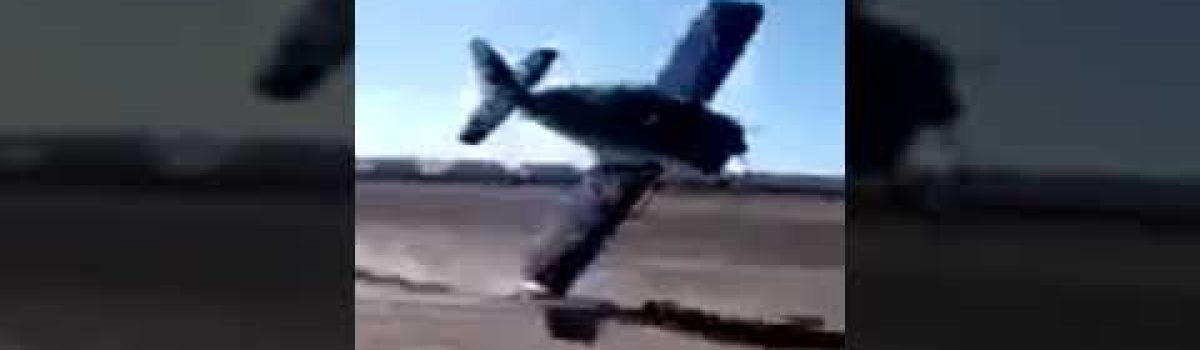 Rio-Negro.-Muestra-su-acrobacia-y-toca-su-ala-contra-el-suelo-casi-una-tragedia-luego-siguió-vuelo