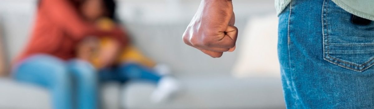 VIOLENCIA FAMILIAR nene golpeado maltrato