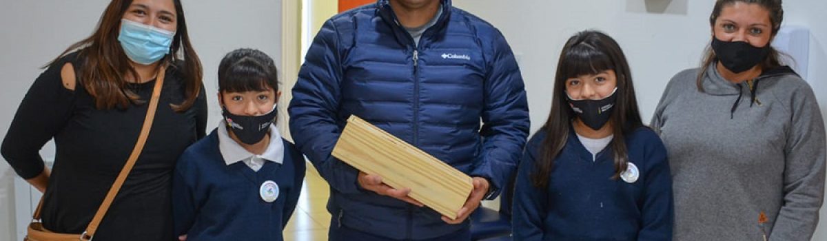 Vidal y alumnas PT pedido esc