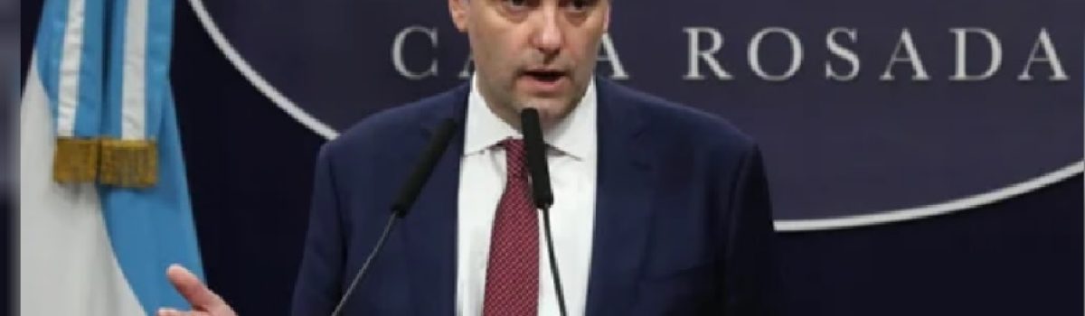 adorni vocero presi