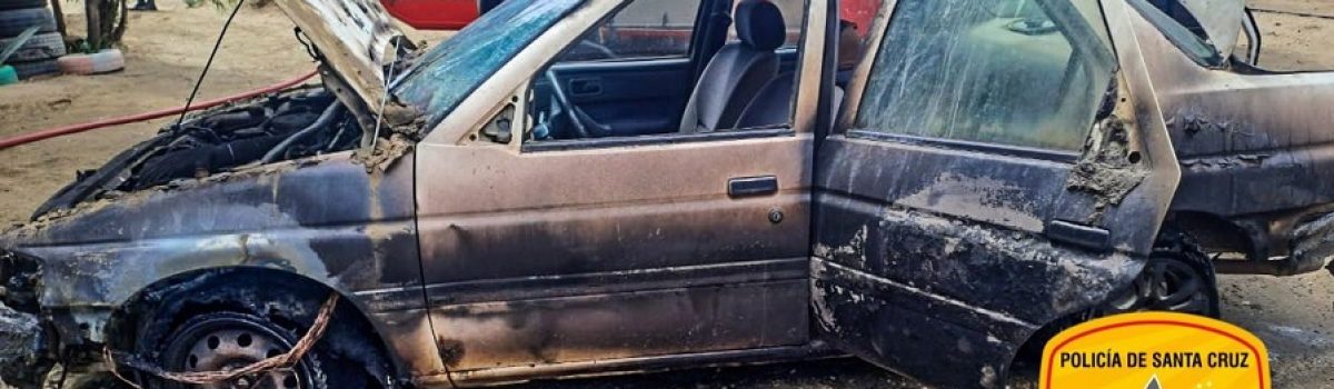 auto quemado por basura en CO