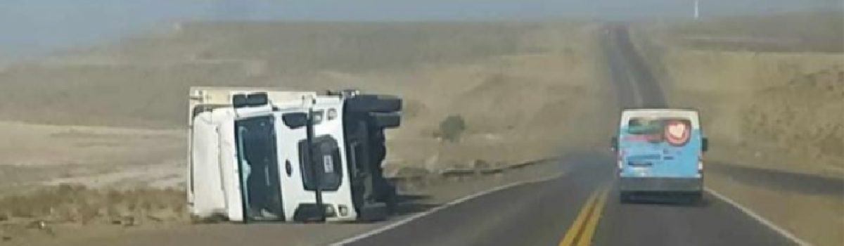 camion volcado ruta 3 viento