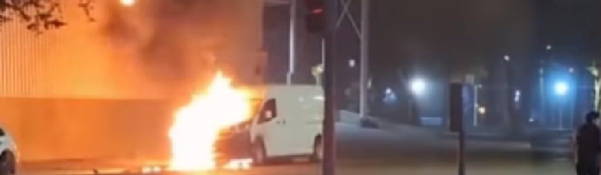 camioneta incendiada centro comodoro