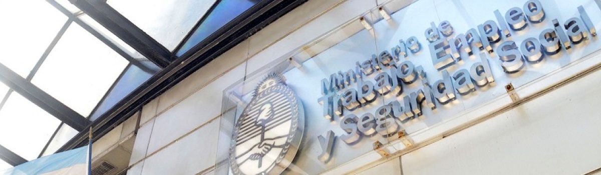 cartel placa ministerio de trabajo