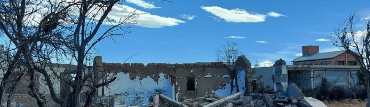 casa abandonada suicidio 2023
