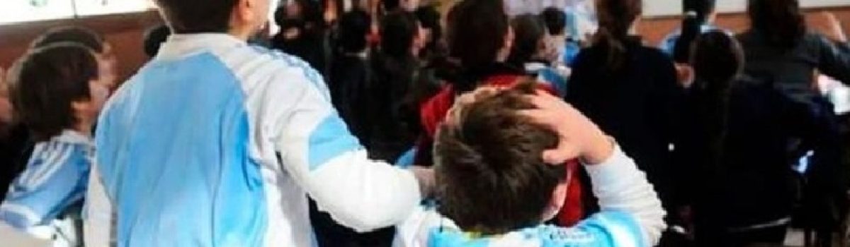 clases alumnos mirando partido mundial2