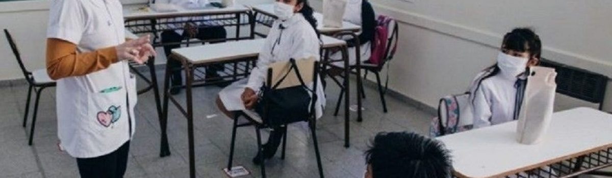 clases barbijo aula