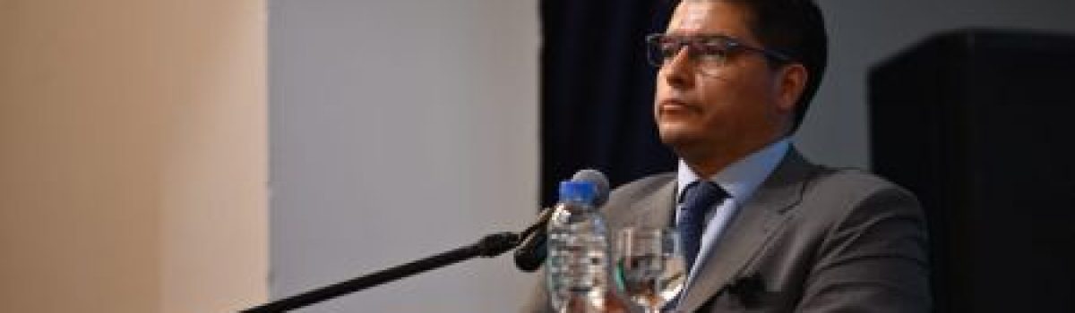 claudio vidal microfono