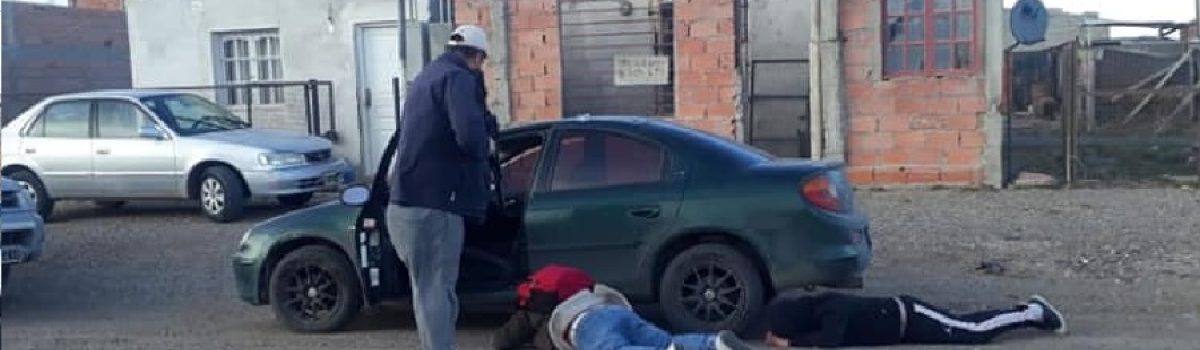 dos 2 detenidos robo auto andrades
