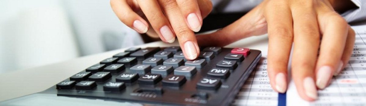 impuestos mano calculadora