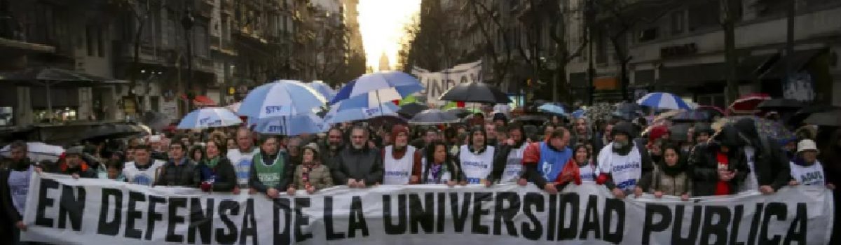marcha universitarios