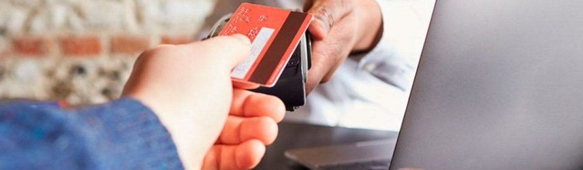 pagando tarjeta