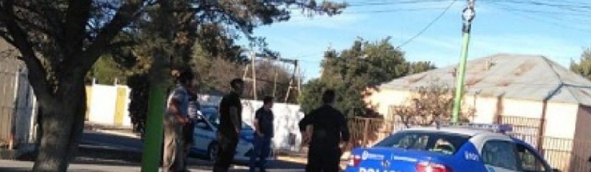 patrulleros policia esquina la cabaña remisero ciclista