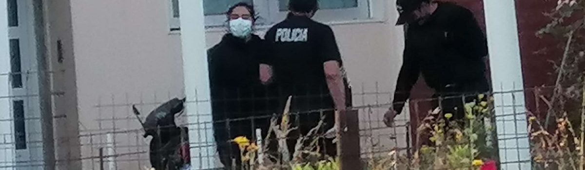 policias en el Hospital LH gitano