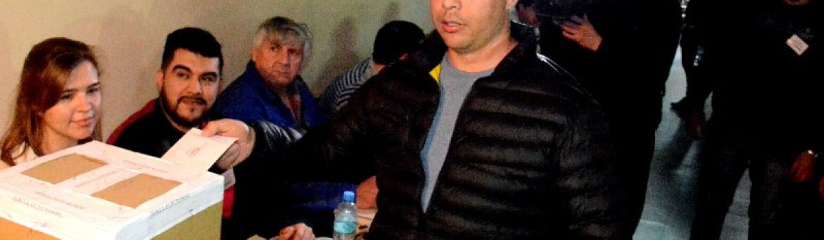 rafael votando