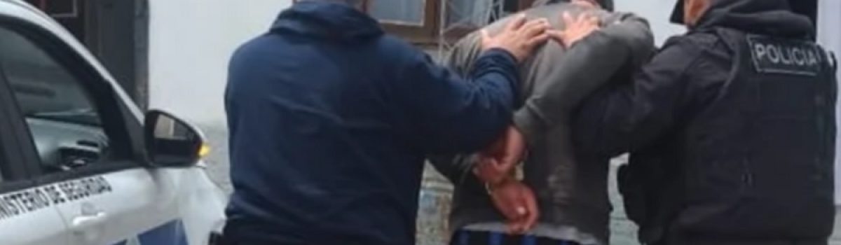 sujeto detenido x robo en CR 024