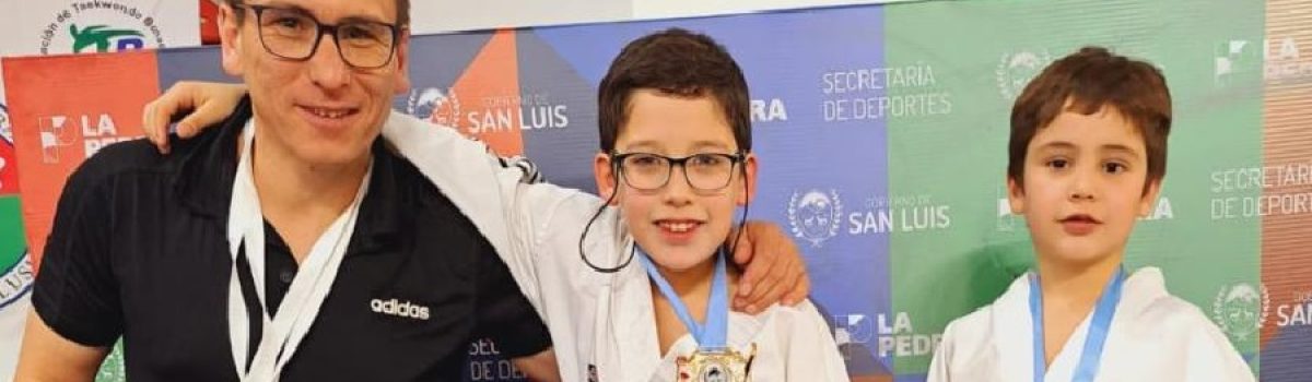taekwondo juan enriquez 2 campeones san luis