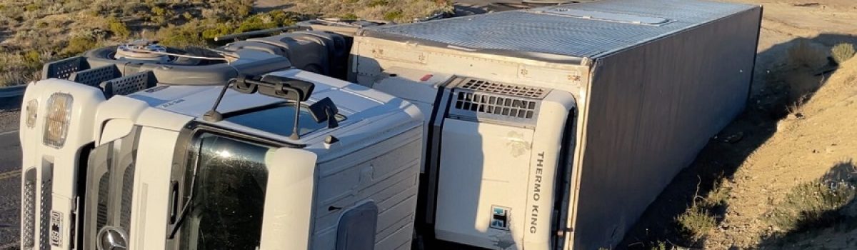 vuelco camion merluza en la calera
