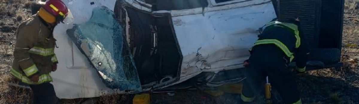 vuelco camioneta mujer petrolera